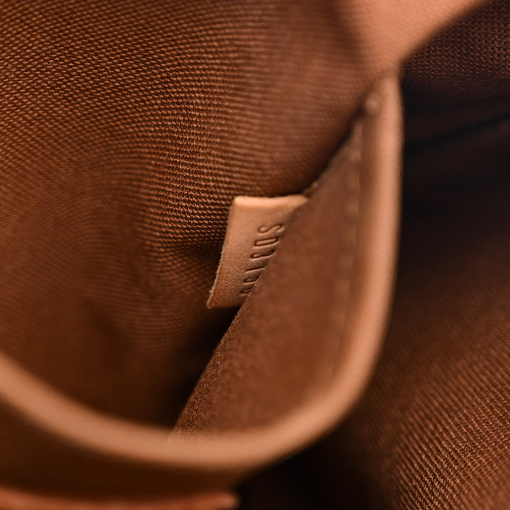 Louis Vuitton Monogram Thames PM