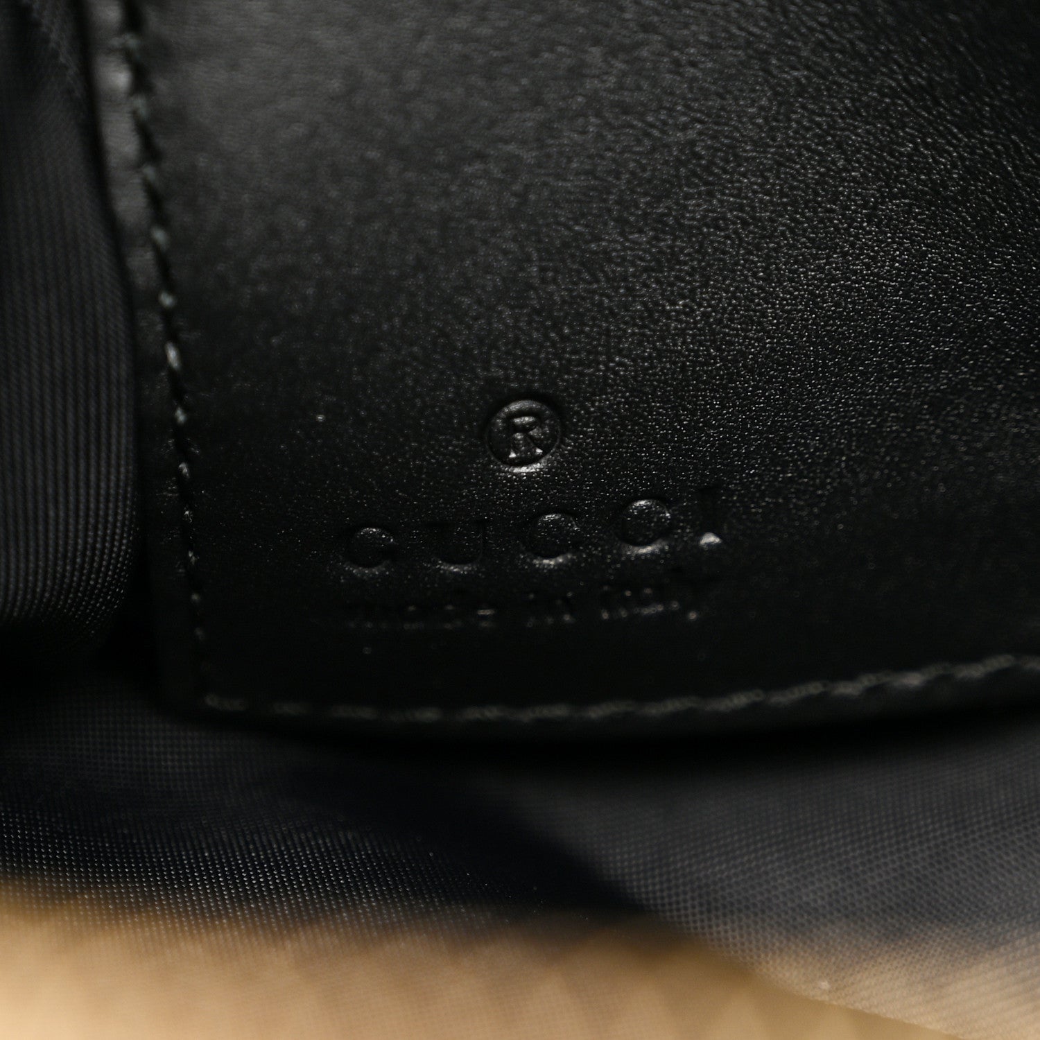 Gucci GG Supreme Monogram Wrist Wallet Black