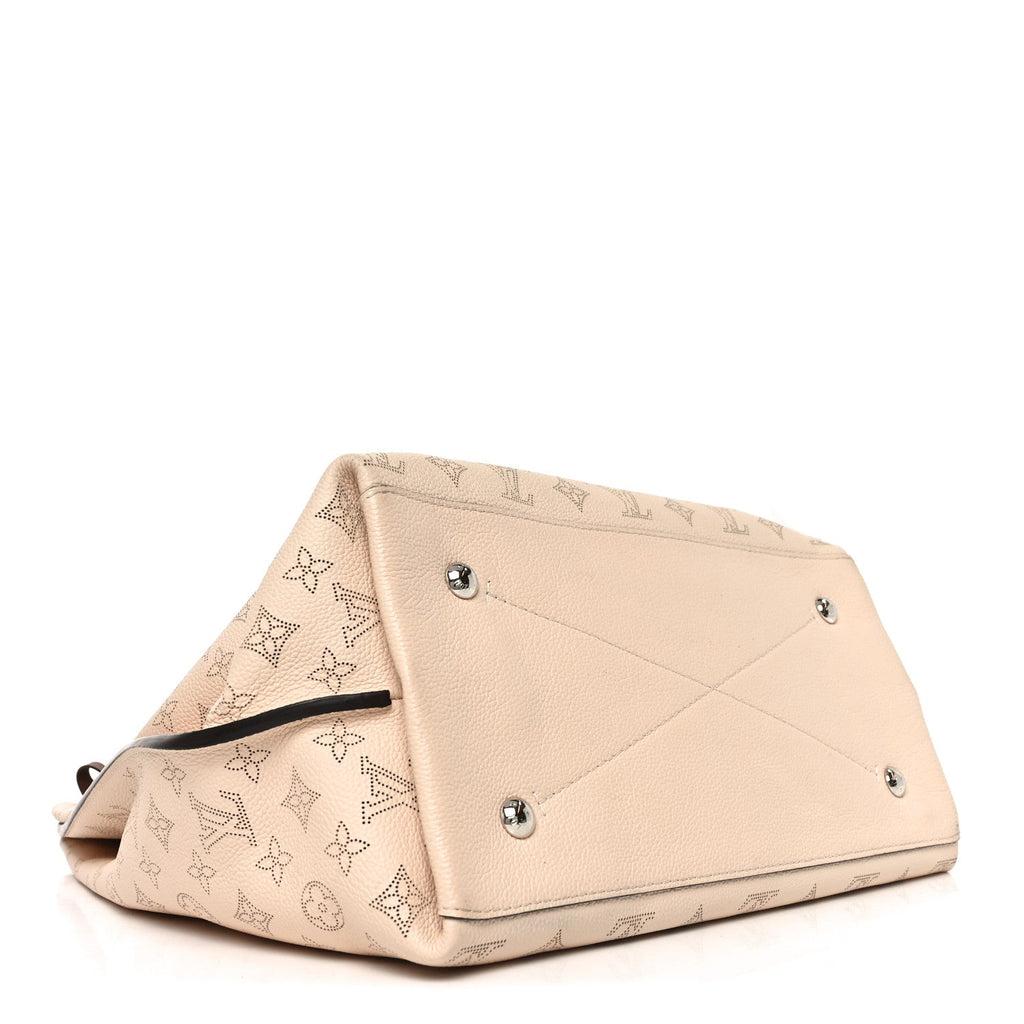 Louis Vuitton Mahina Carmel Hobo Creme