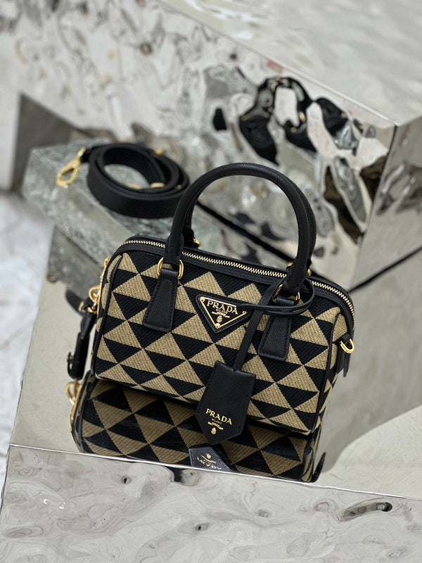 Prada Bags - 2504