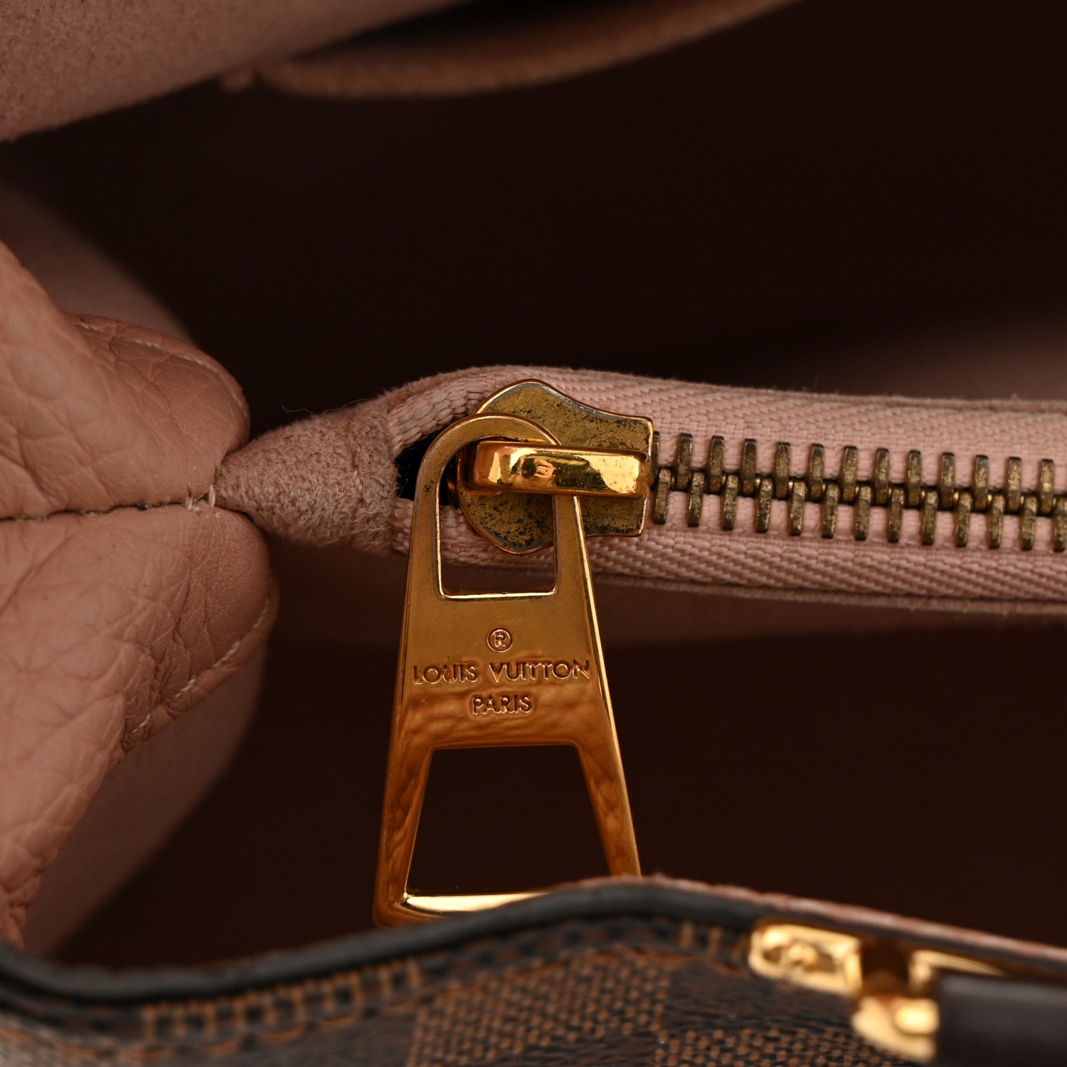 Louis Vuitton Damier Ebene Cuir Taurillon Brittany Magnolia