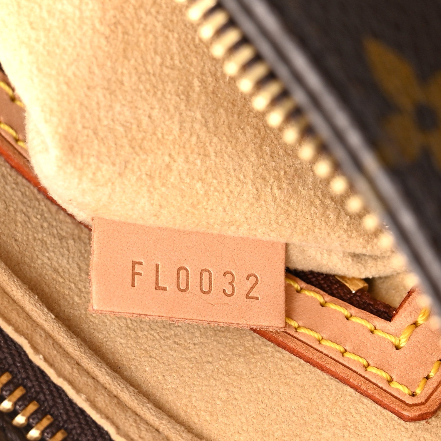 Louis Vuitton Monogram Looping MM