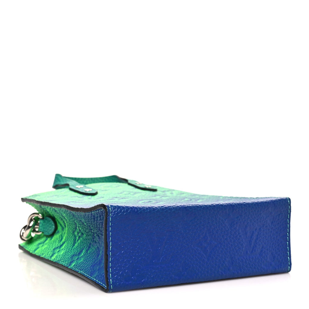 Louis Vuitton Taurillon Illusion Sac Plat XS Bleu Vert