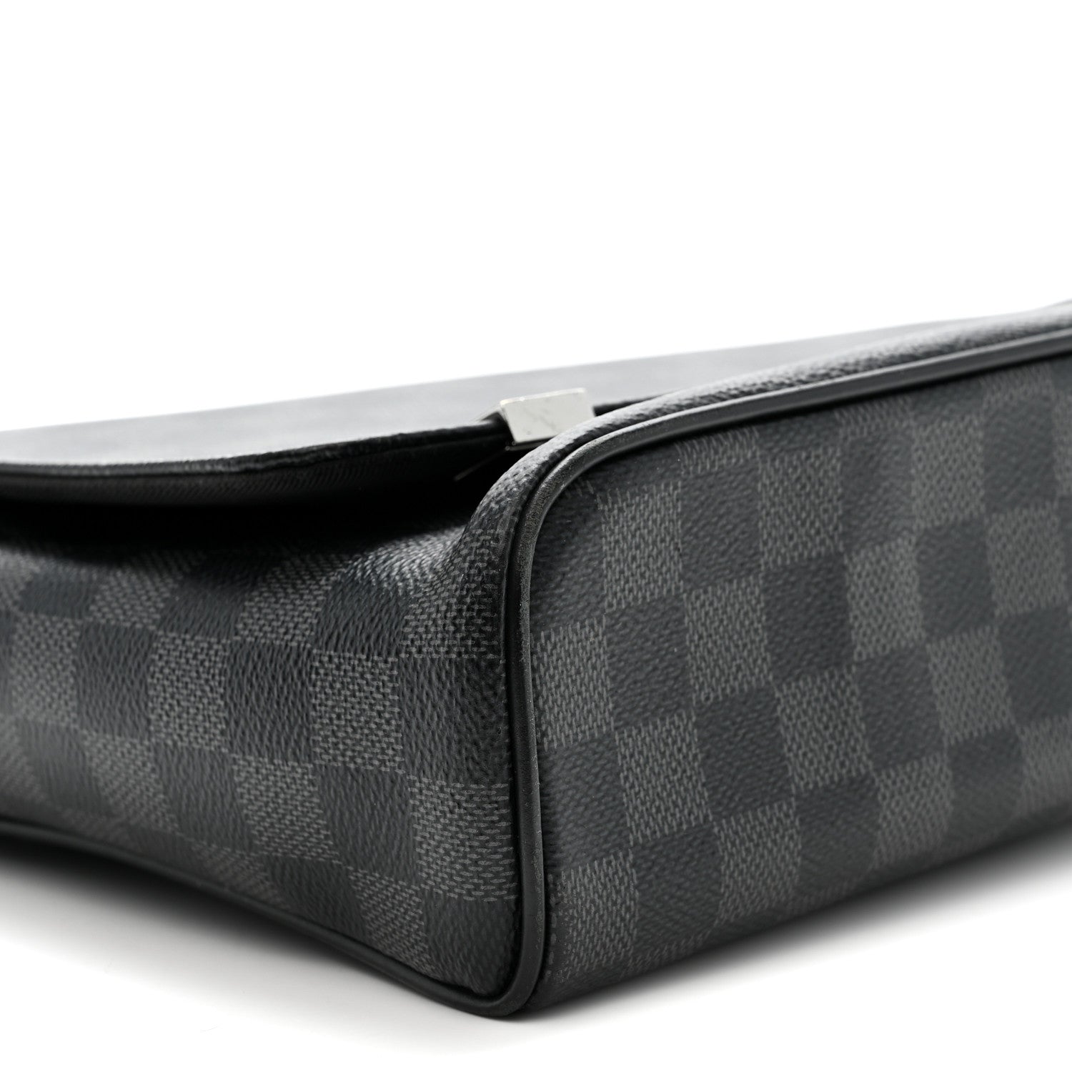 Louis Vuitton Damier Graphite District PM