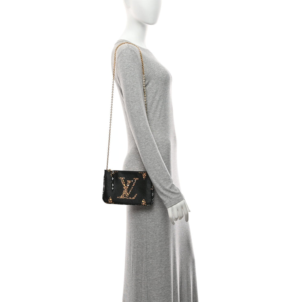 Louis Vuitton Monogram Giant Jungle Pochette Double Zip Black
