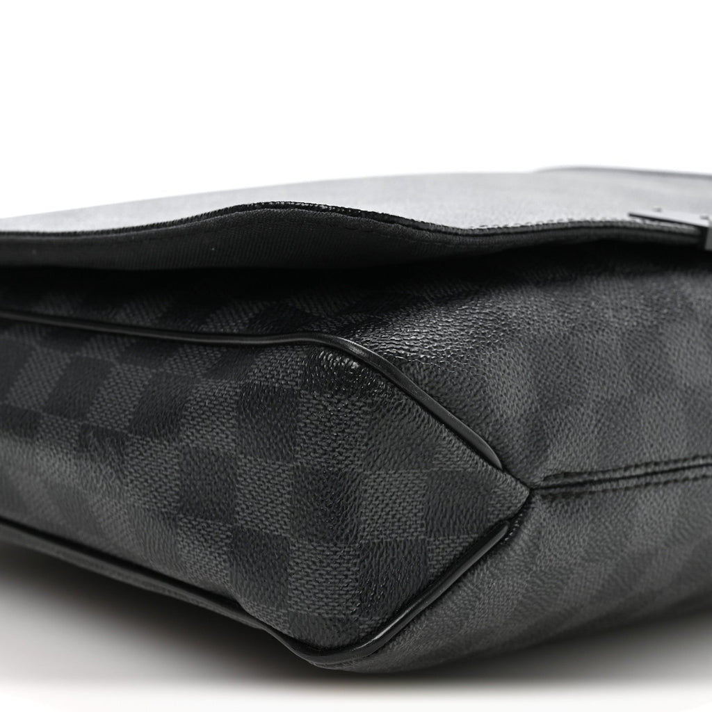 Louis Vuitton Damier Graphite District MM