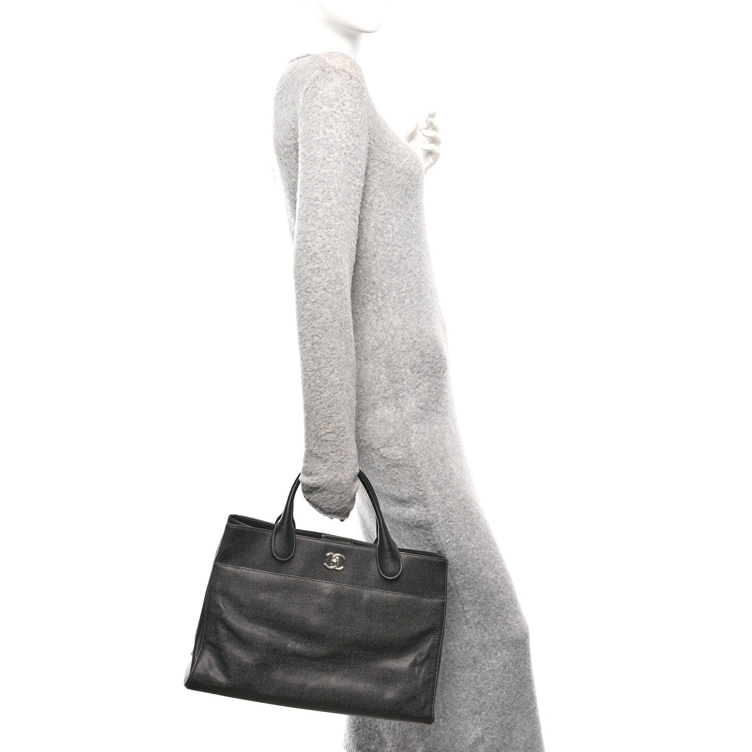 Chanel Caviar Medium Cerf Executive Shopper Tote Black