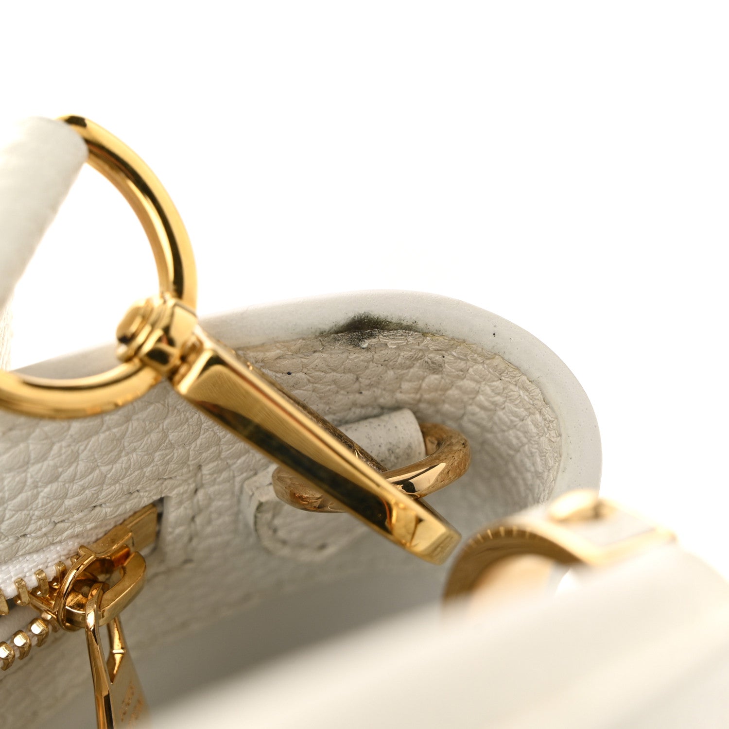 Louis Vuitton Taurillon Capucines BB Snow