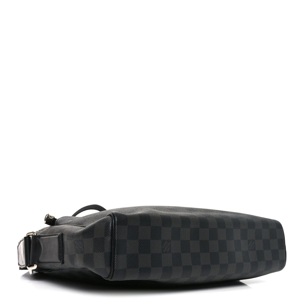 Louis Vuitton Damier Graphite Dayton Reporter MM