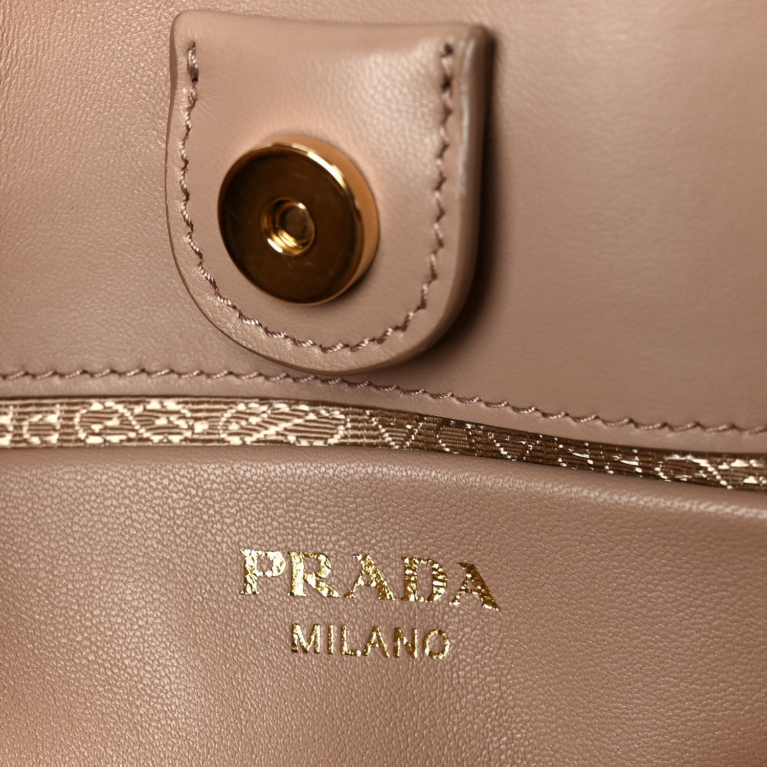 Prada Nappa Gaufre Small Tote Cipria