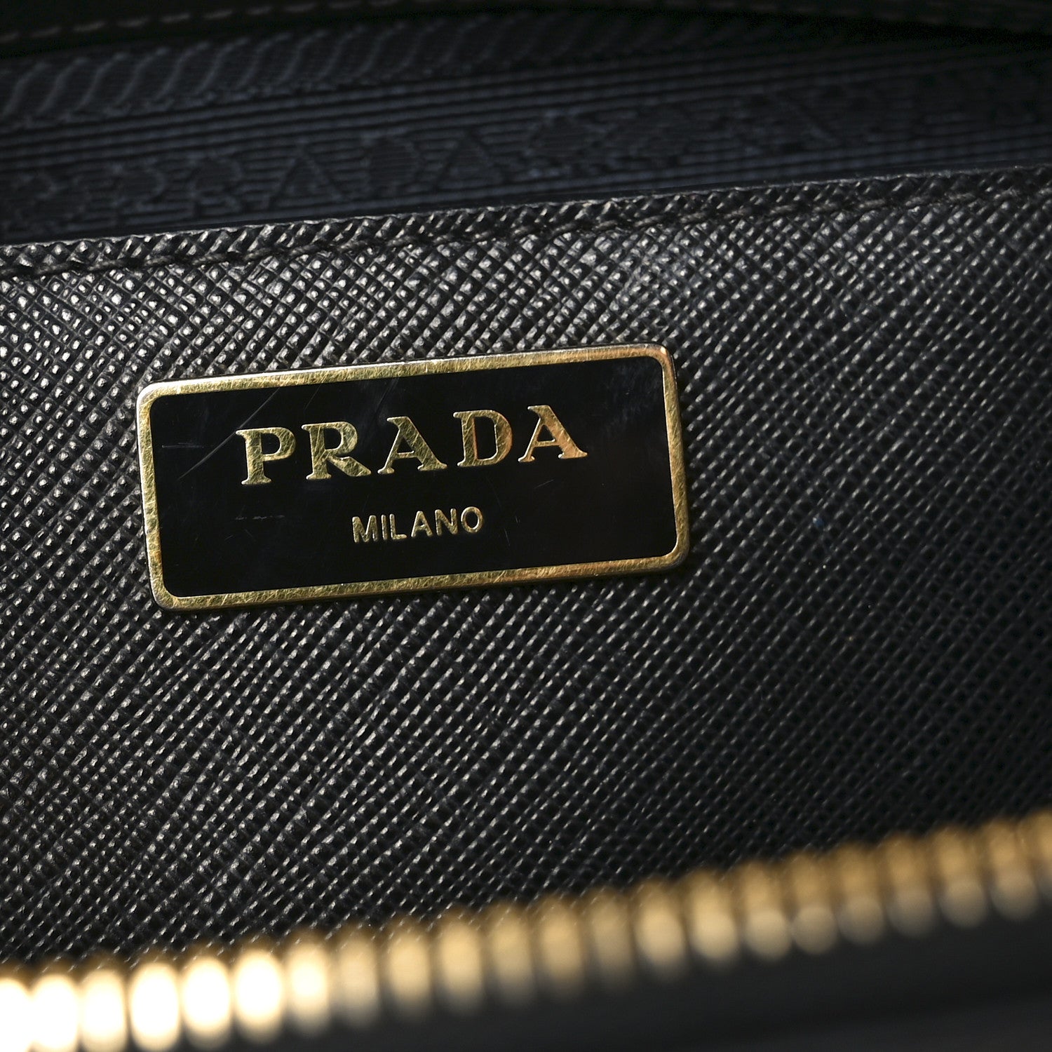 Prada Saffiano Medium Galleria Double Zip Tote Black