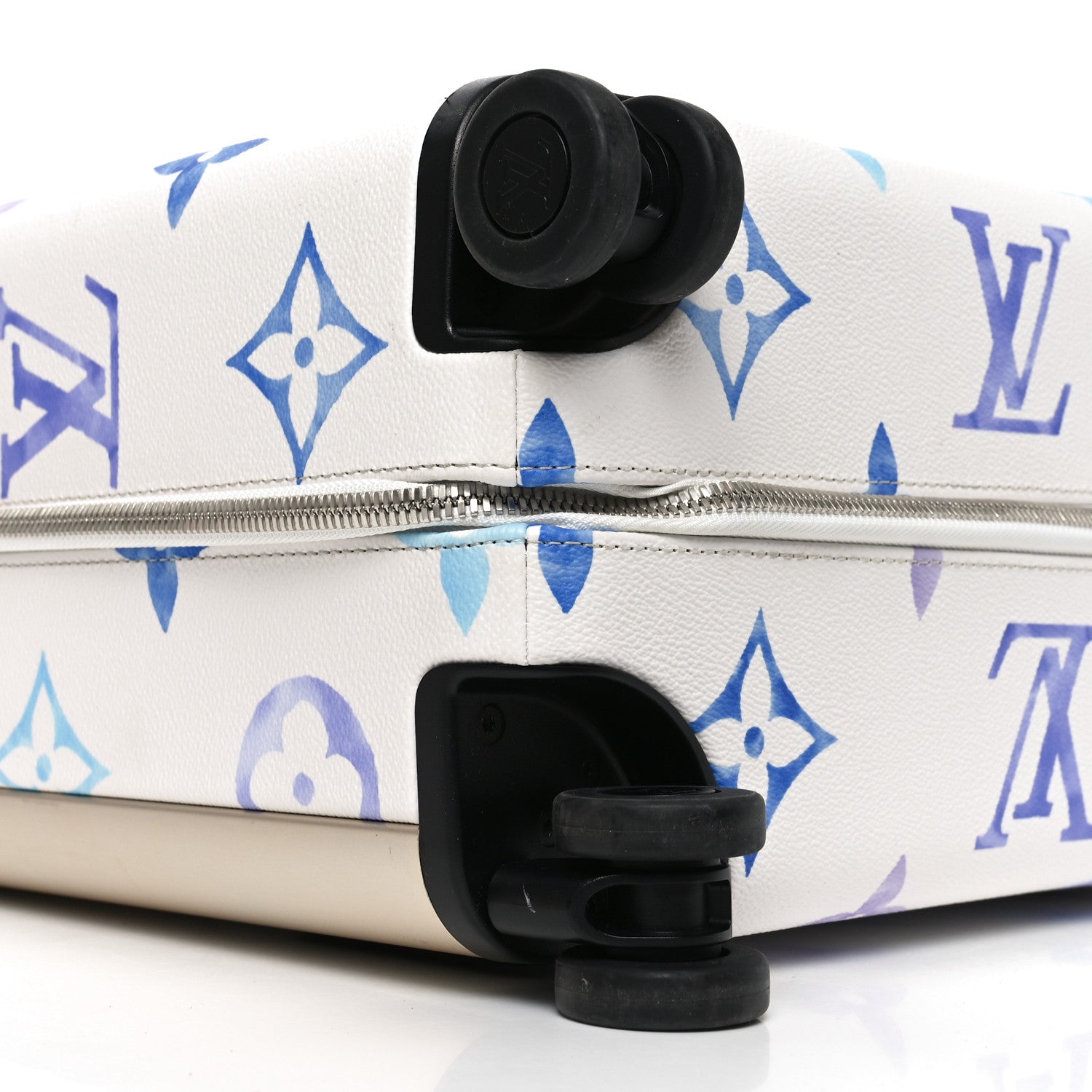 Louis Vuitton Monogram LV By the Pool Horizon 55 Resort Bleu