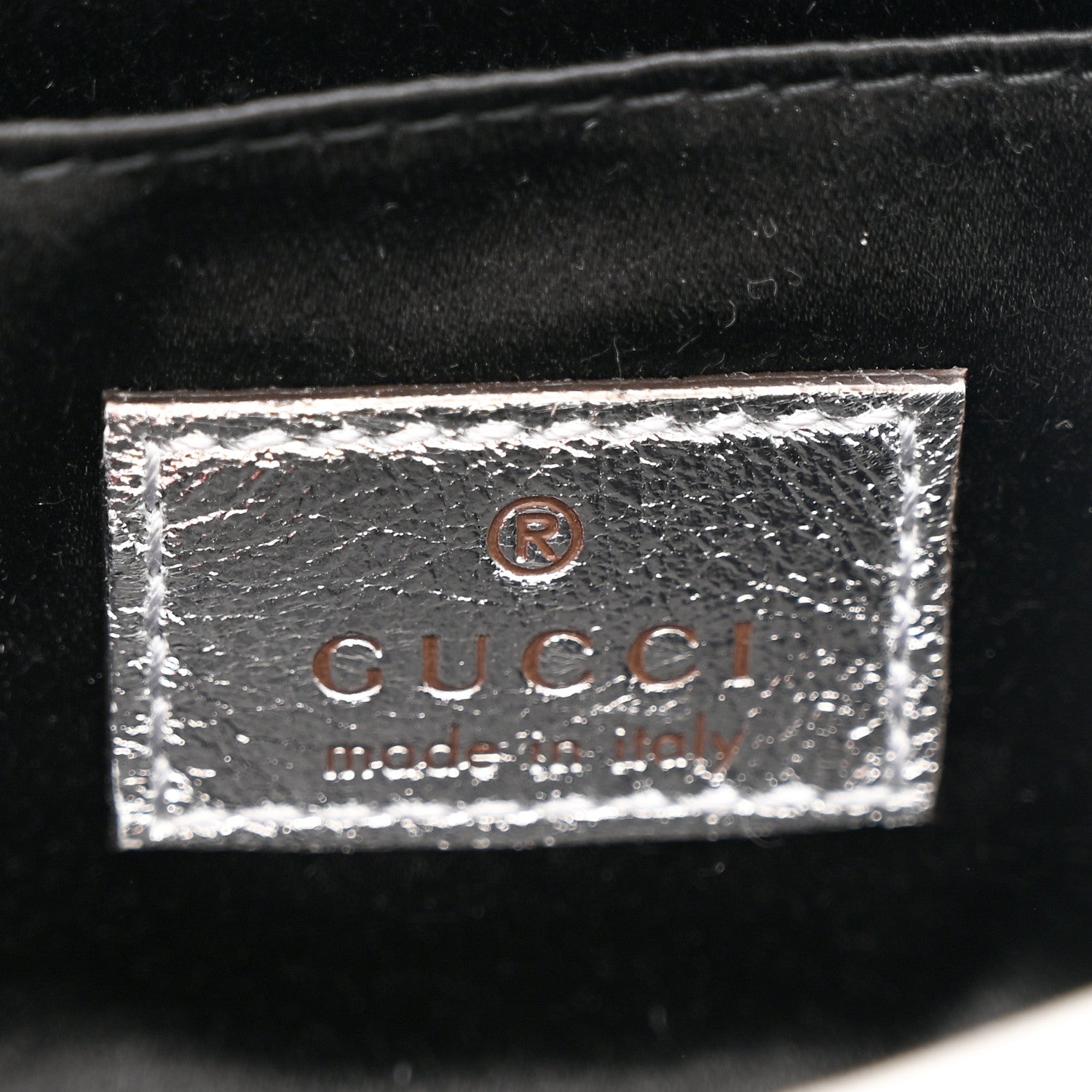 Gucci Metallic Nappa Vertical Matelasse Small Maxi Horsebit Chain Shoulder Bag Silver