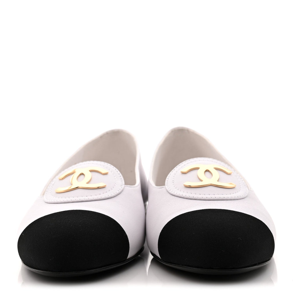 Calfskin Grosgrain Cap Toe CC Moccasin Loafers 39 White Black