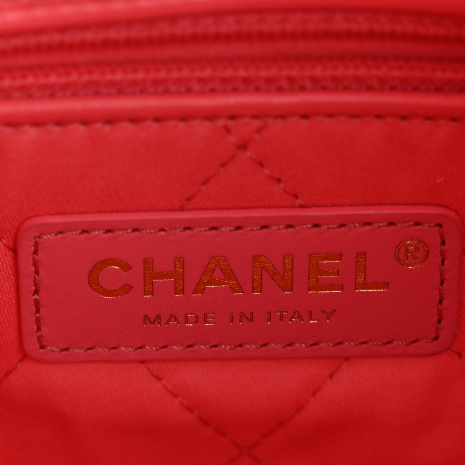 Chanel Shiny Calfskin Quilted Small Chanel 22 Coral Pink