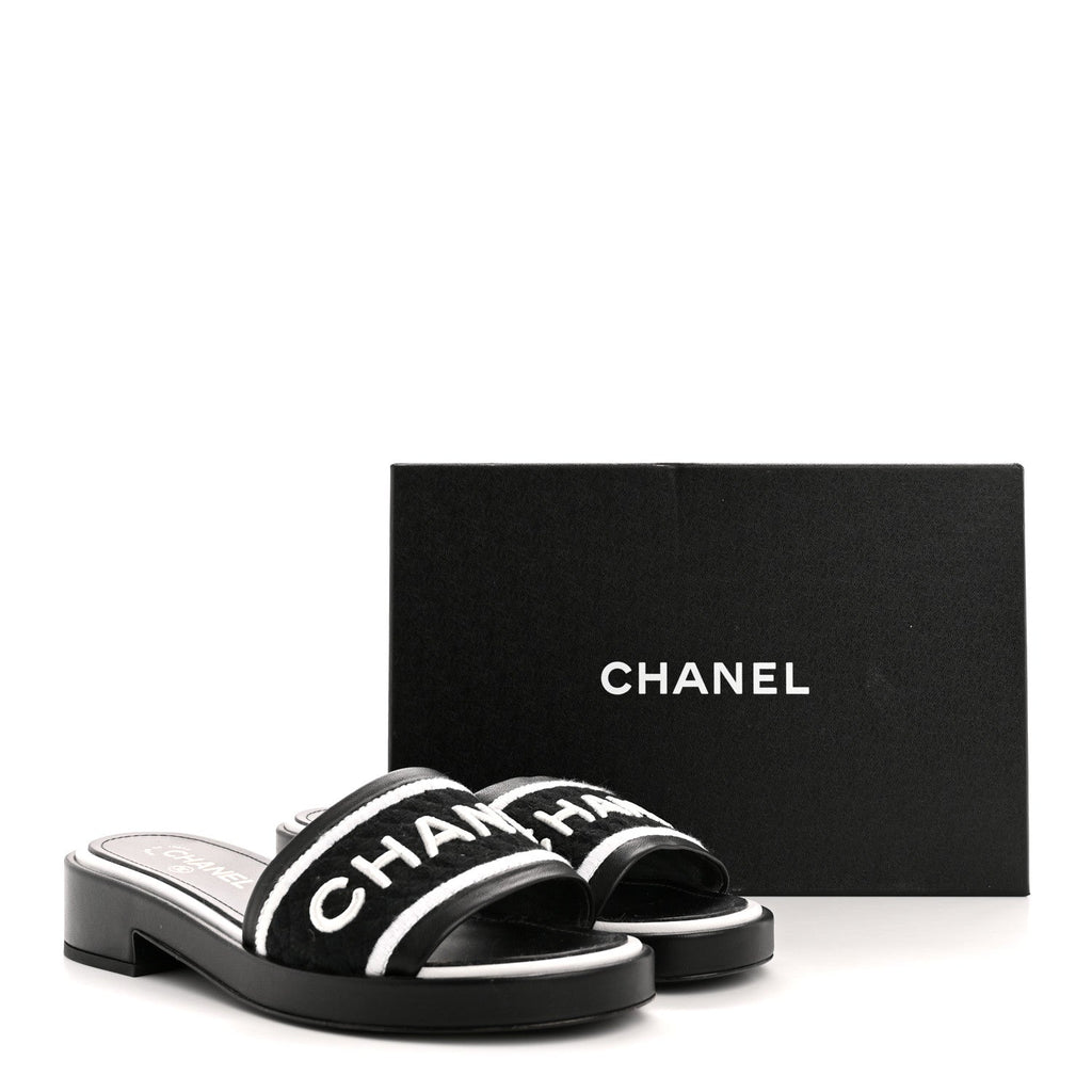 Lambskin Embroidered CC Mule Sandal 40 Black White