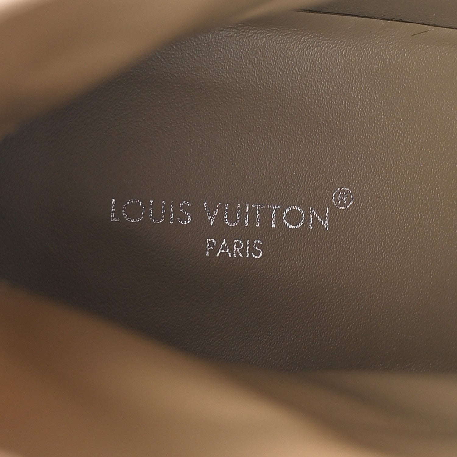 Louis Vuitton Suede Calfskin Laureate Platform Desert Boots 37 Beige