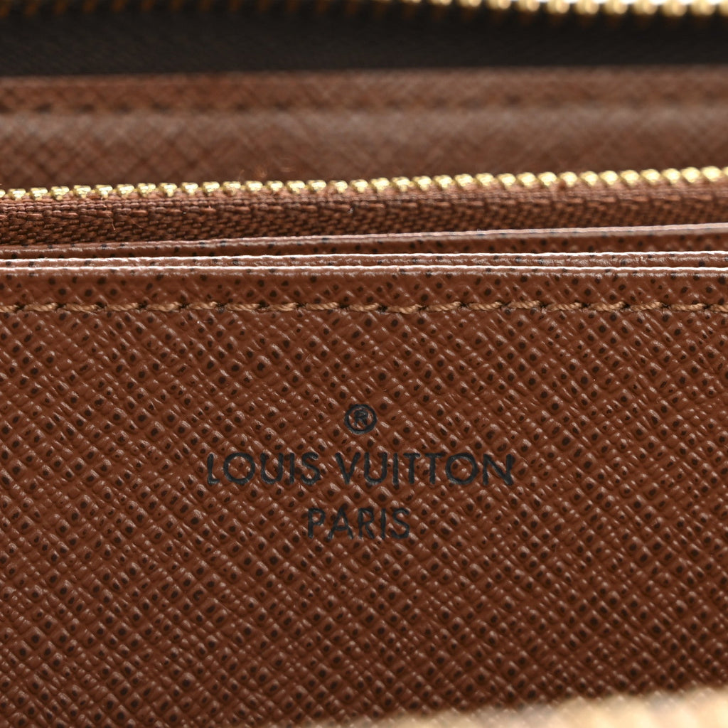 Louis Vuitton Monogram Zippy Wallet