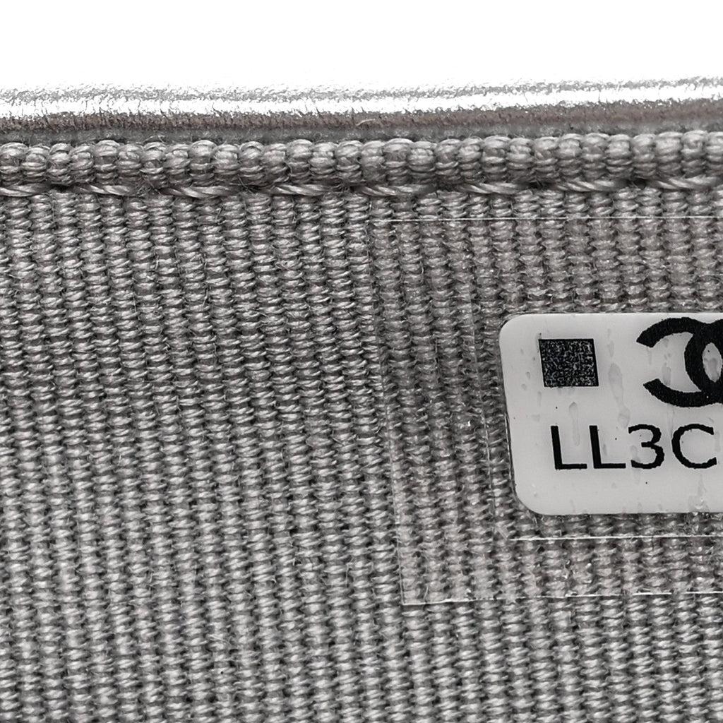 Metallic Caviar Quilted Passport Holder Silver