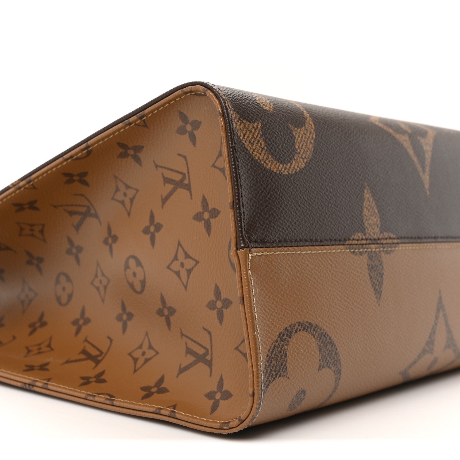 Louis Vuitton Reverse Monogram Giant Onthego MM