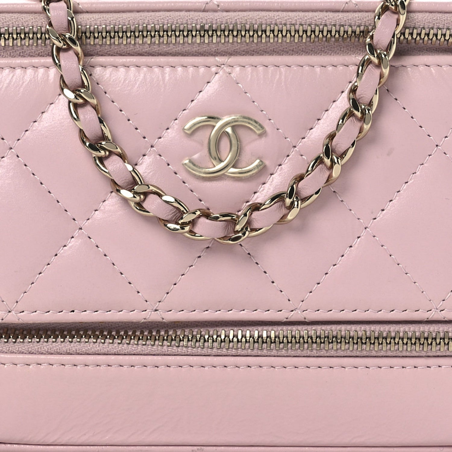 Chanel Shiny Lambskin Quilted Top Handle Vanity Case With Chain Pink