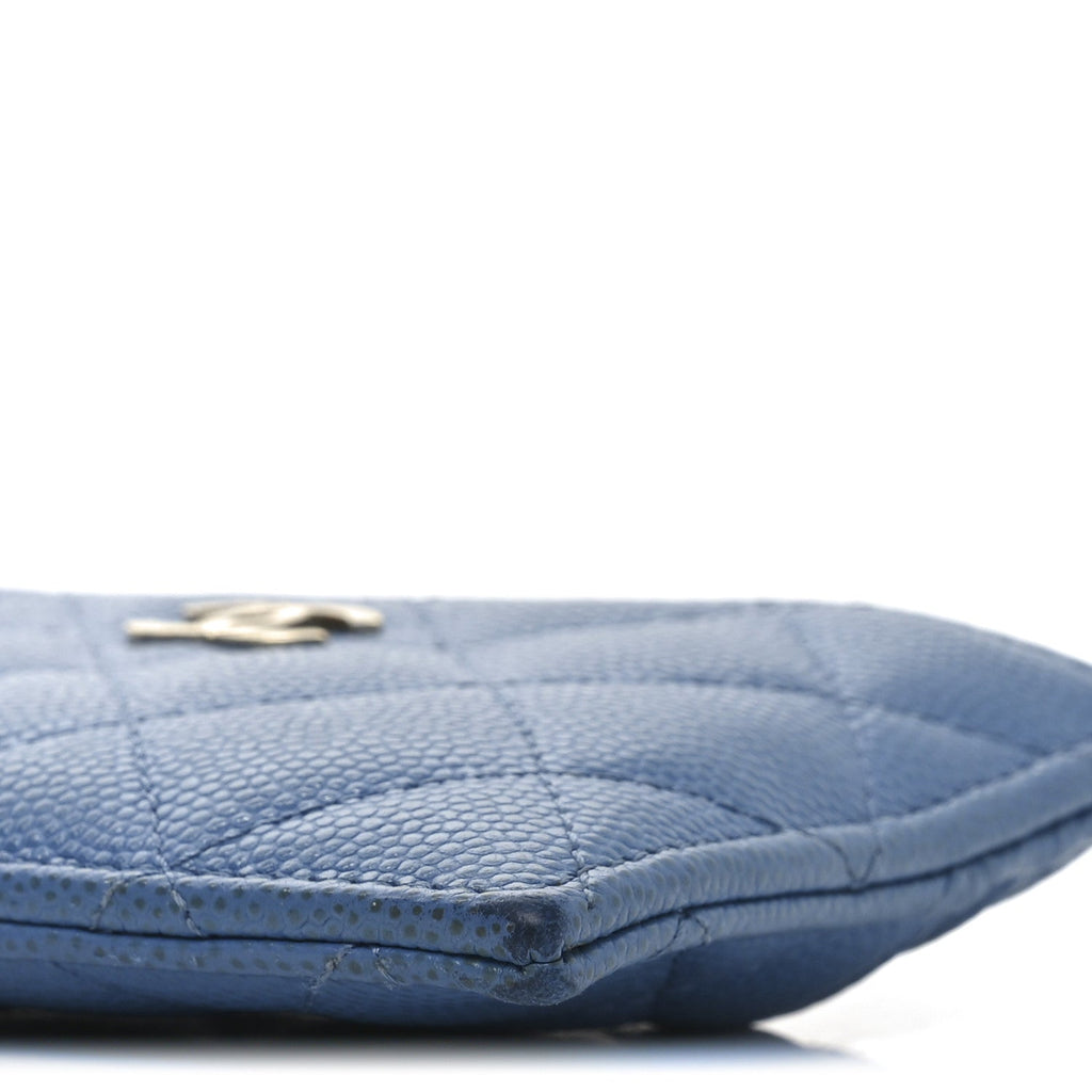 Caviar Quilted CC Zip Card Holder Blue