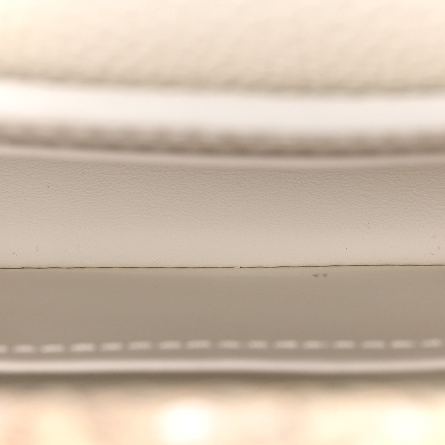 Louis Vuitton Taurillon Ayers Capucines Mini White Snow White