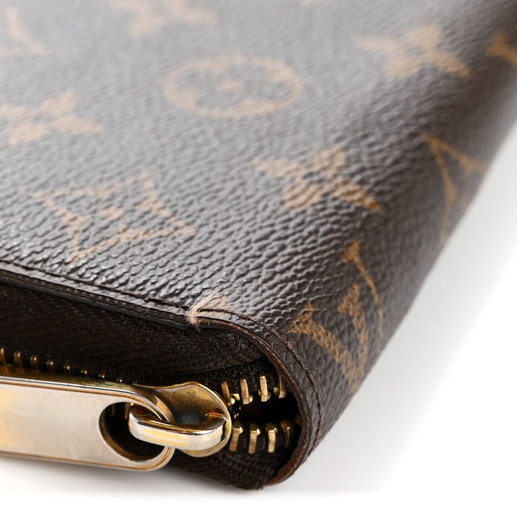Louis Vuitton Monogram Zippy Wallet