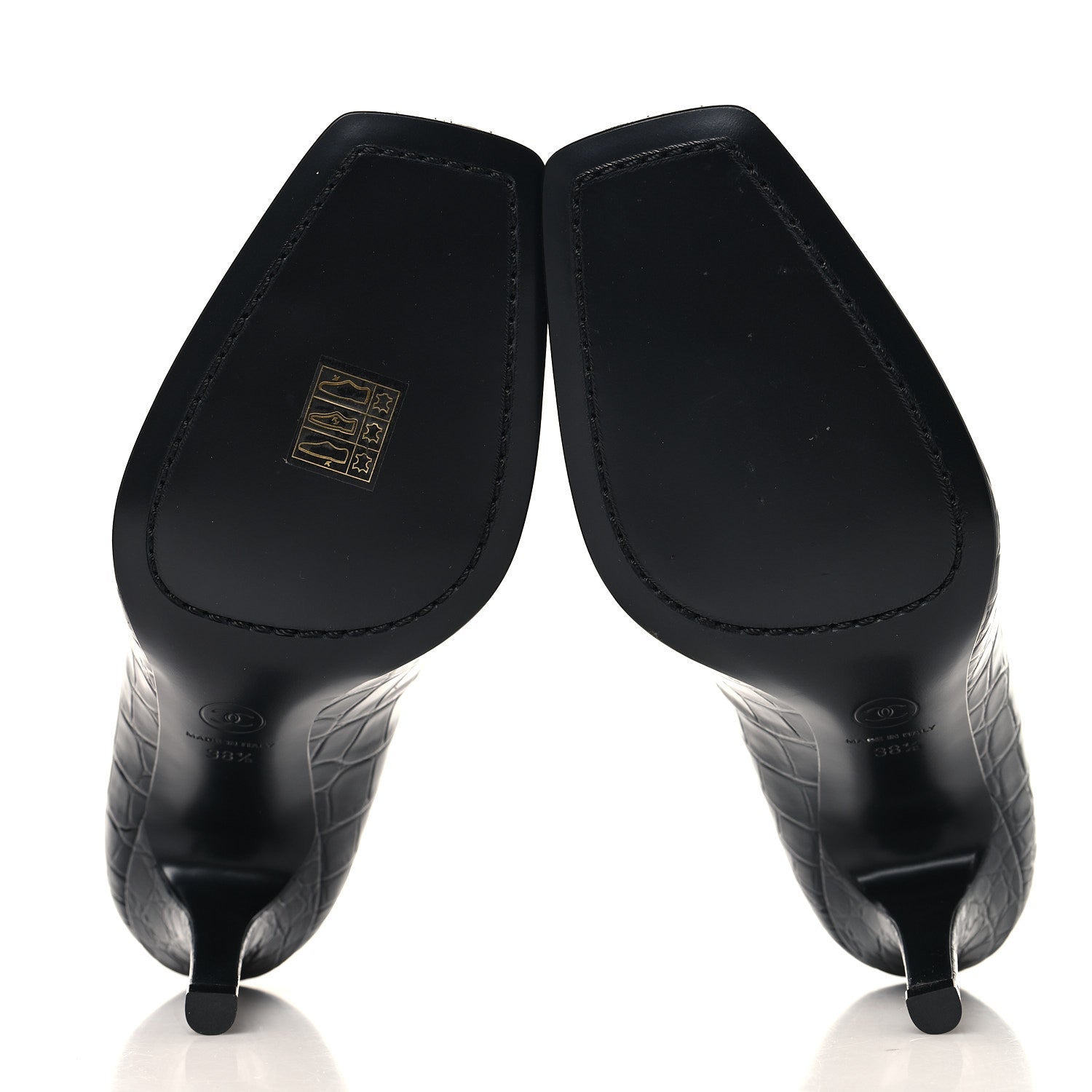 Crocodile Embossed Patent Calfskin Pumps 38.5 Black