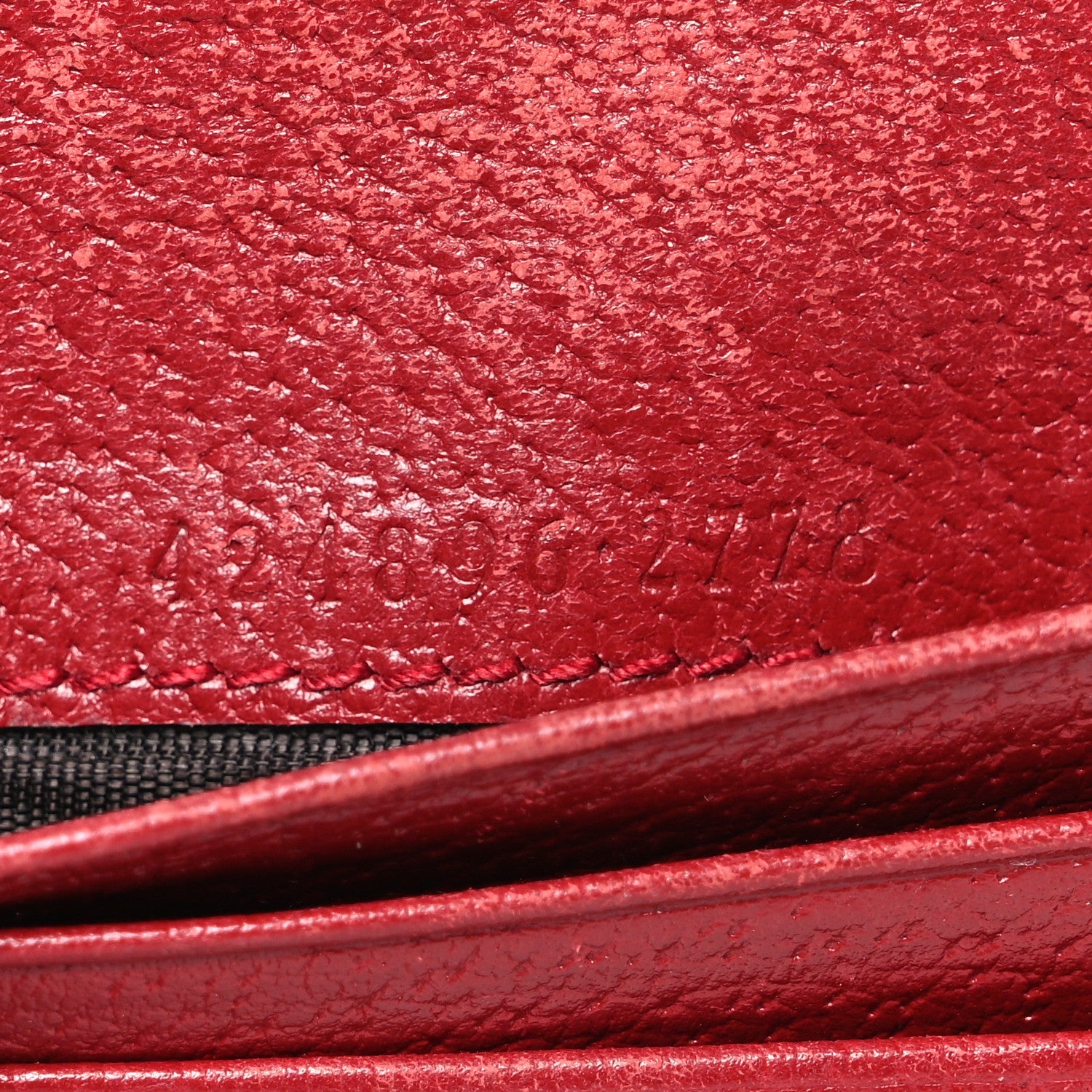 Gucci GG Supreme Monogram Tian Card Case Beige Multicolor Red