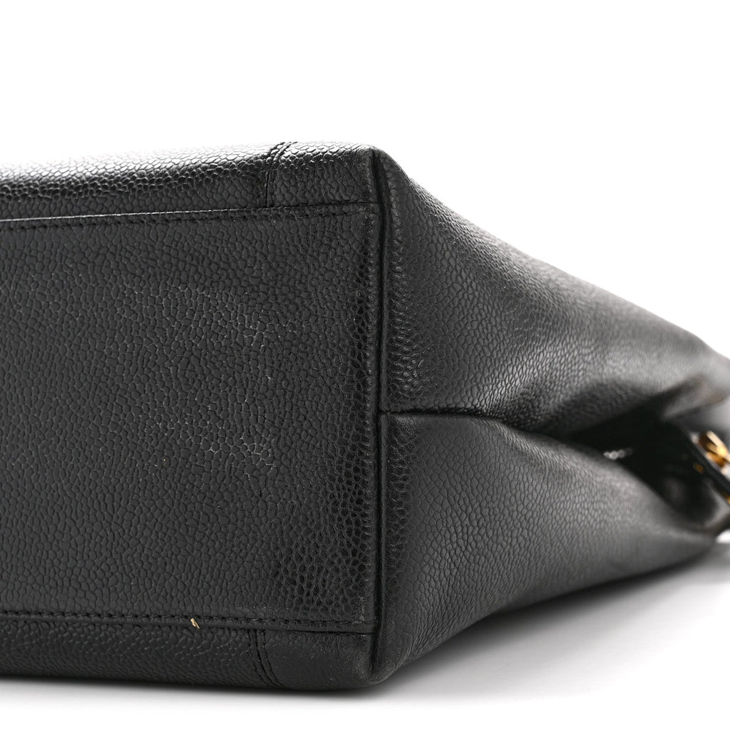 Chanel Caviar Shoulder Bag Black