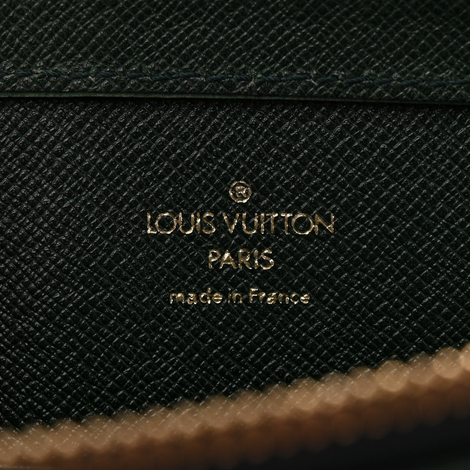 Louis Vuitton Taiga Baikal Pochette Epicea