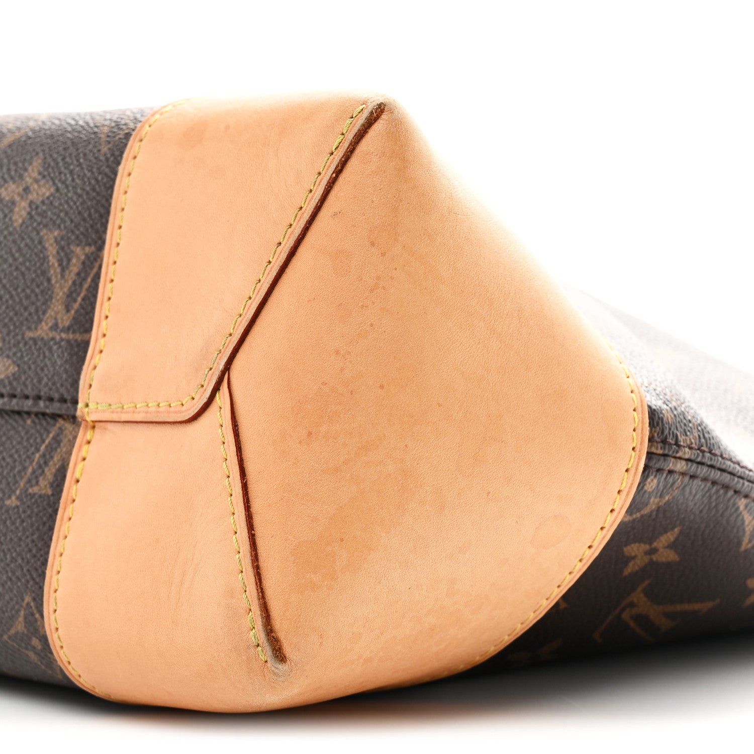 Louis Vuitton Monogram Berri MM