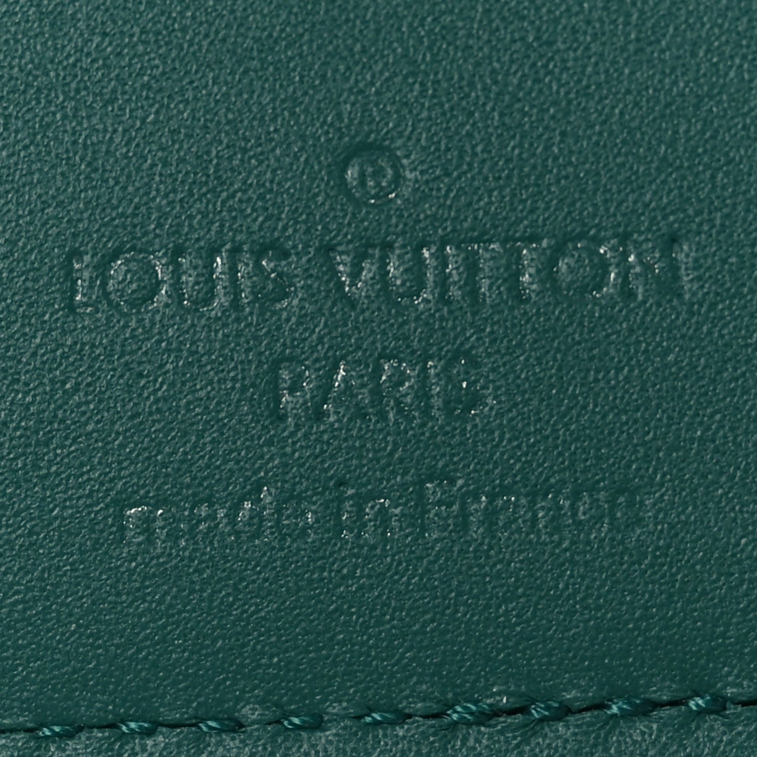 Louis Vuitton Grained Calfskin Aerogram Pocket Organizer Forest Green