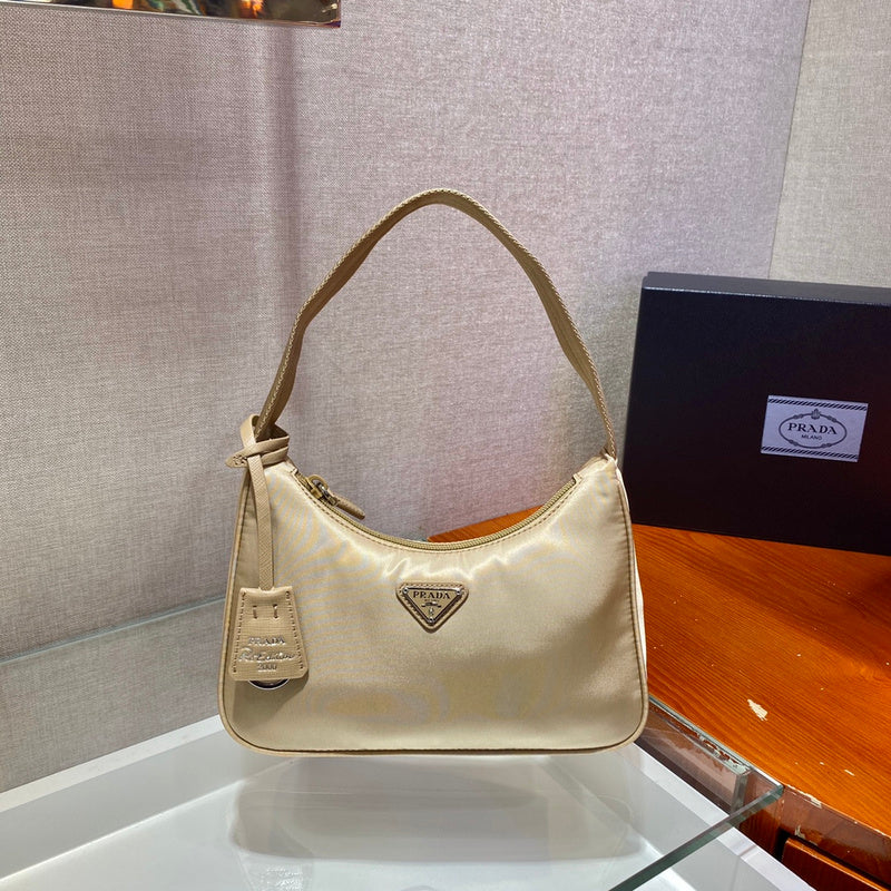 Prada Bags - 7076