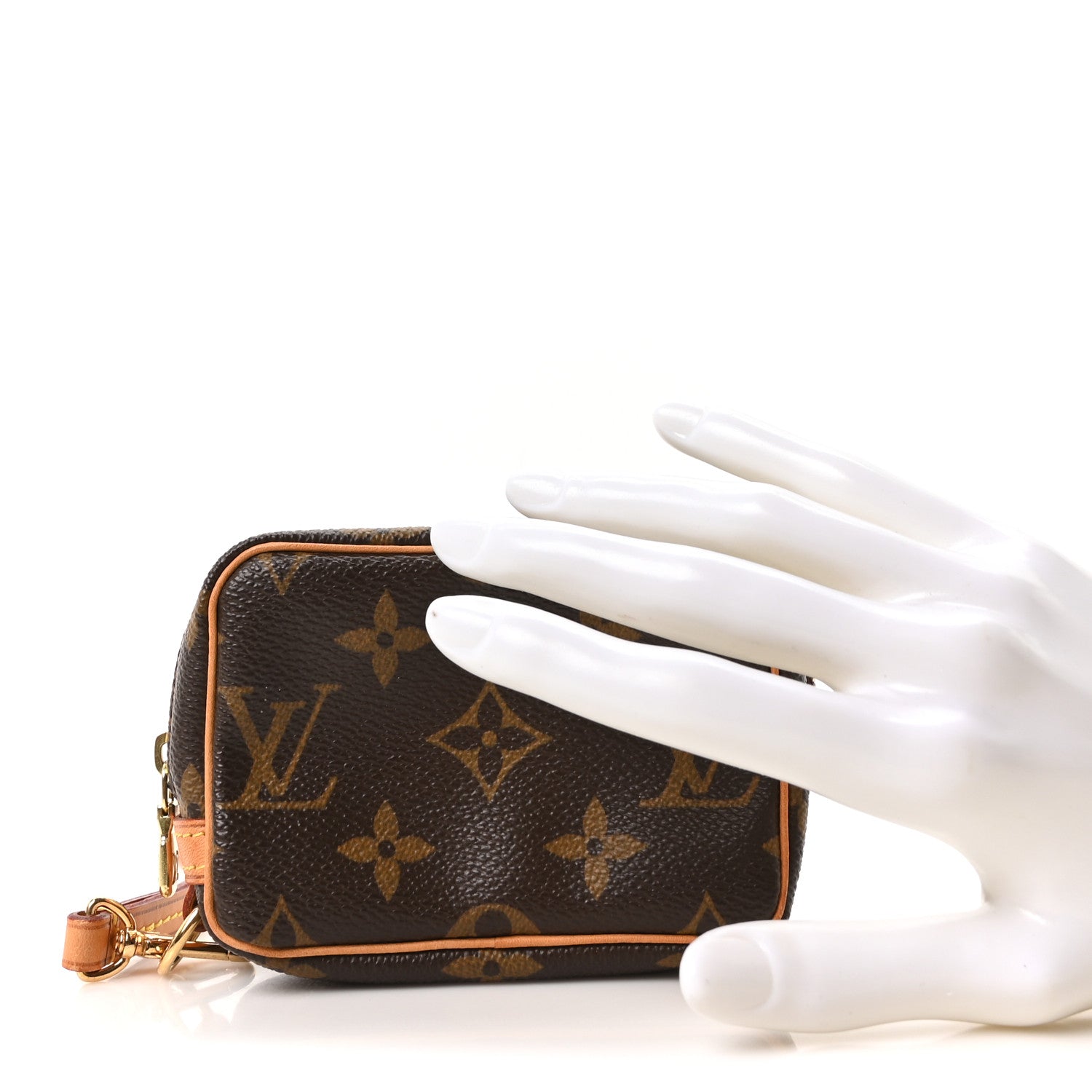Louis Vuitton Monogram Wapity