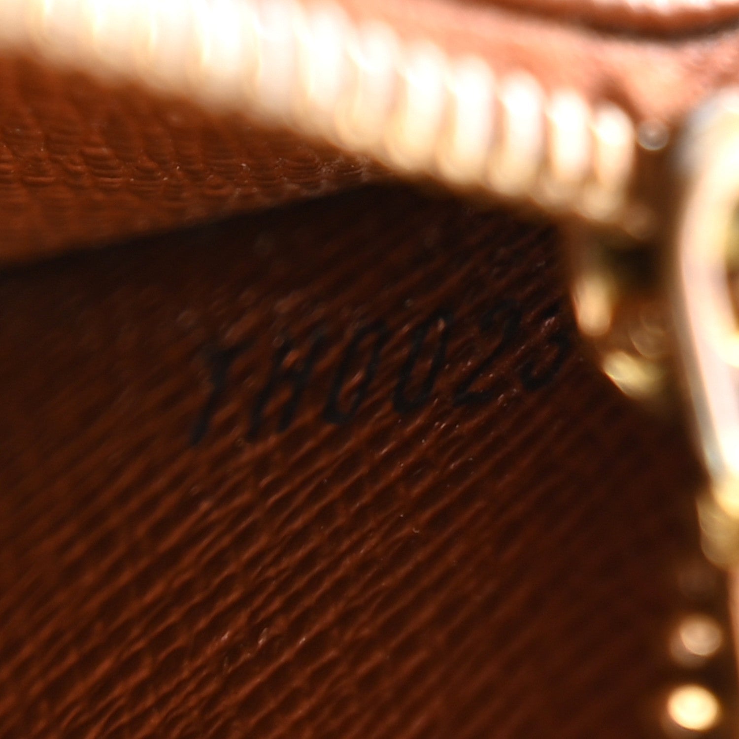 Louis Vuitton Monogram Sarah Wallet
