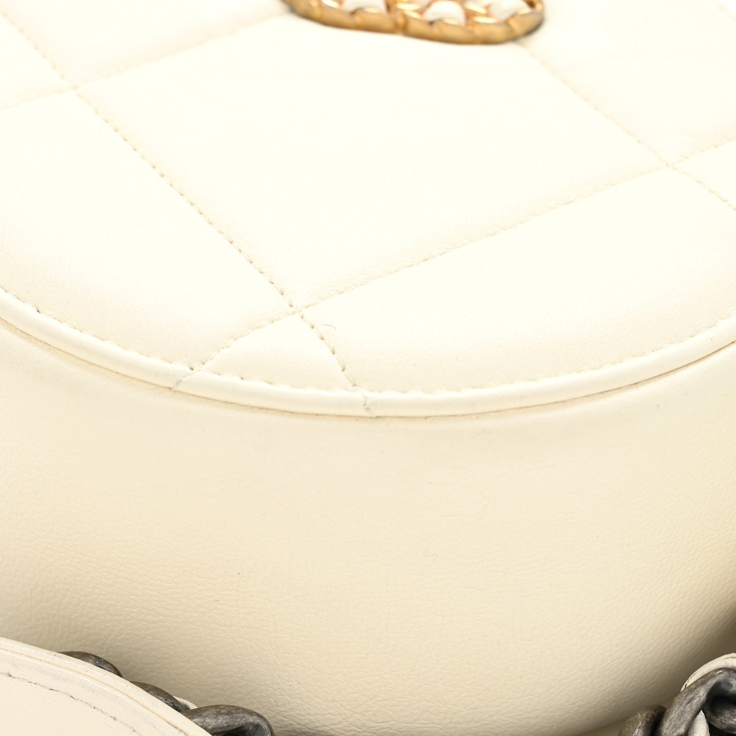 Chanel Lambskin Quilted Chanel 19 Round Clutch With Chain White