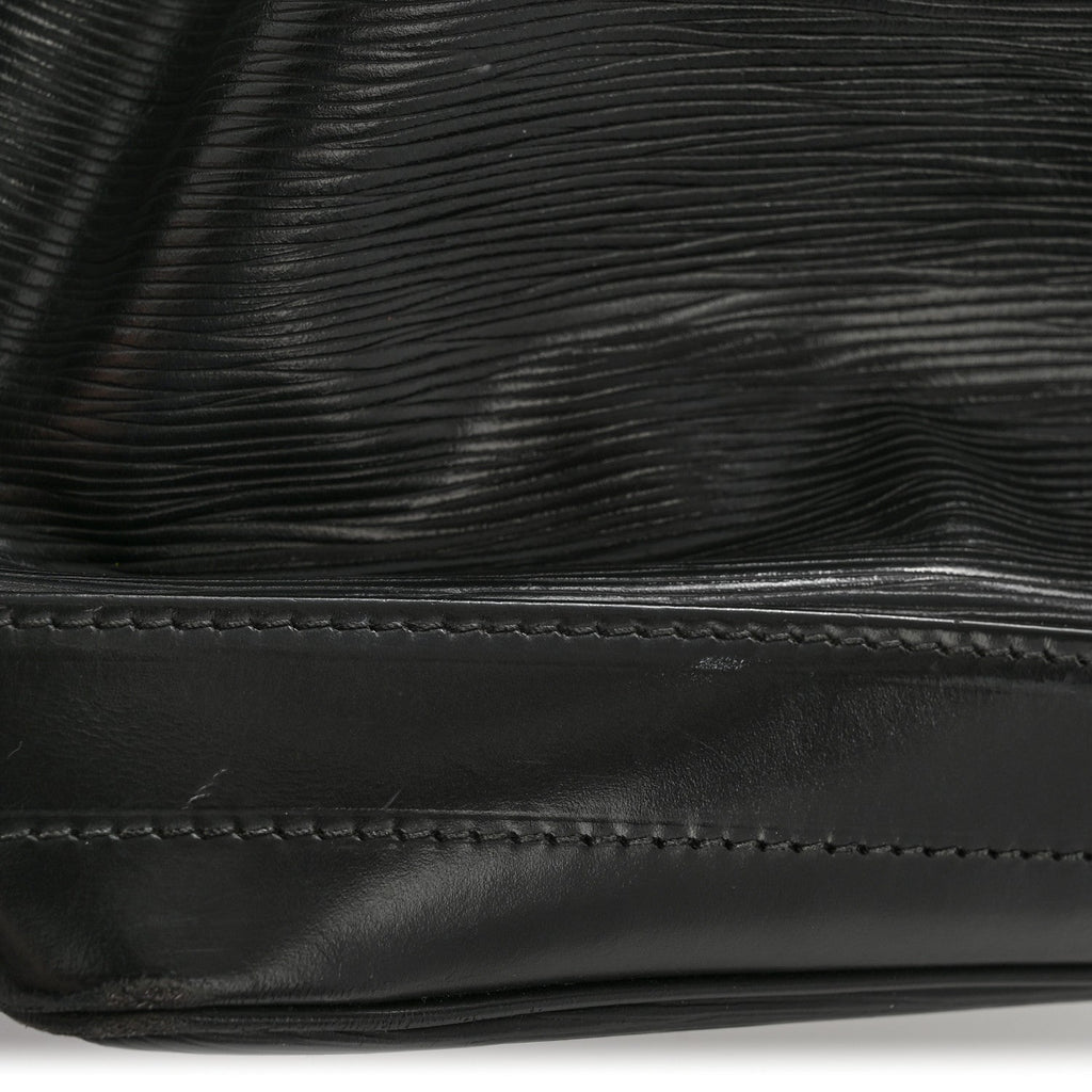 Louis Vuitton Epi Noe Black