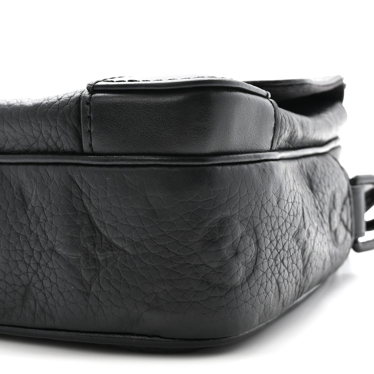 Louis Vuitton Taurillon Monogram Steamer Messenger Black