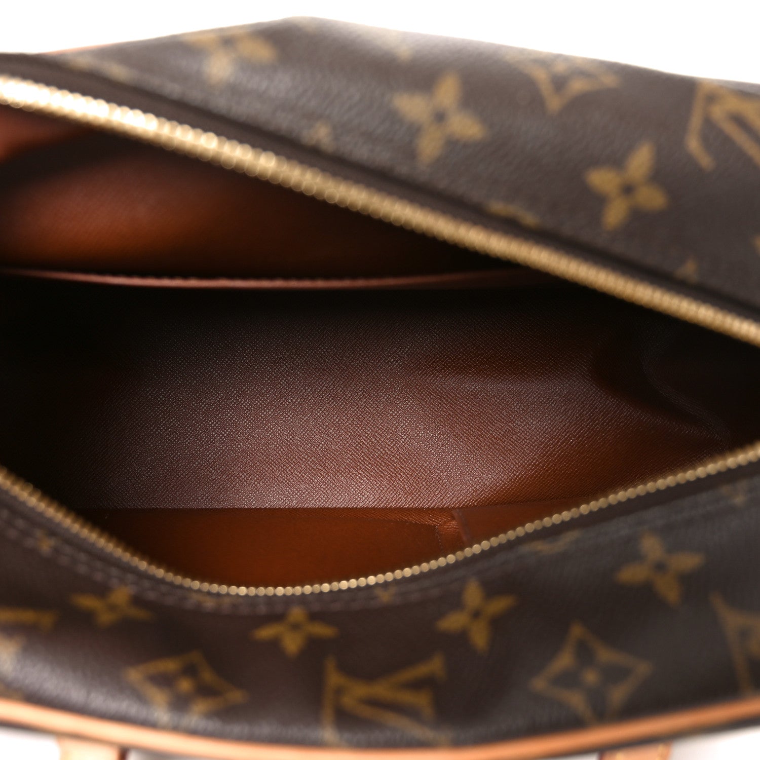 Louis Vuitton Monogram Cite MM