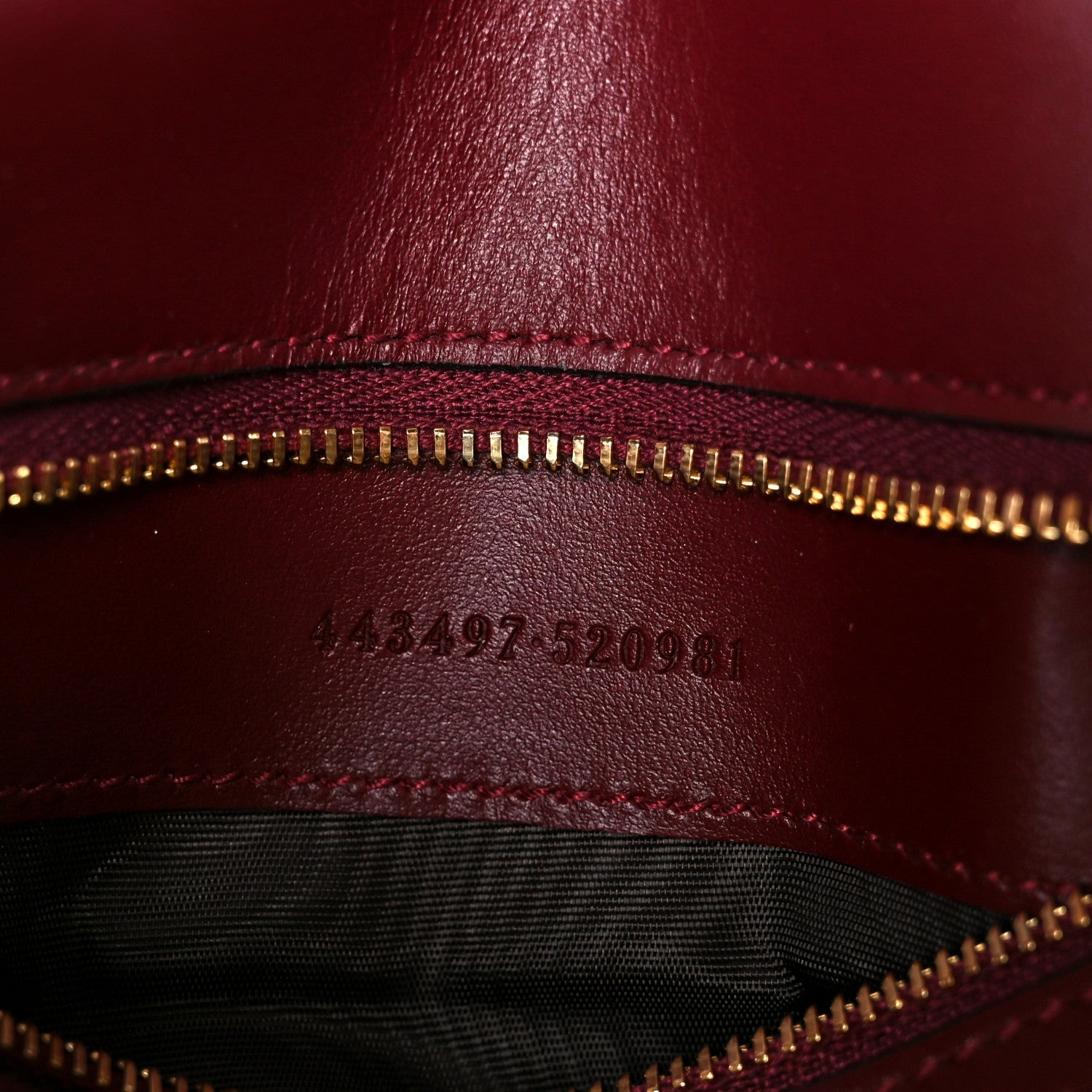 Gucci Calfskin Matelasse Small GG Marmont Shoulder Bag Rosso Ancora Red