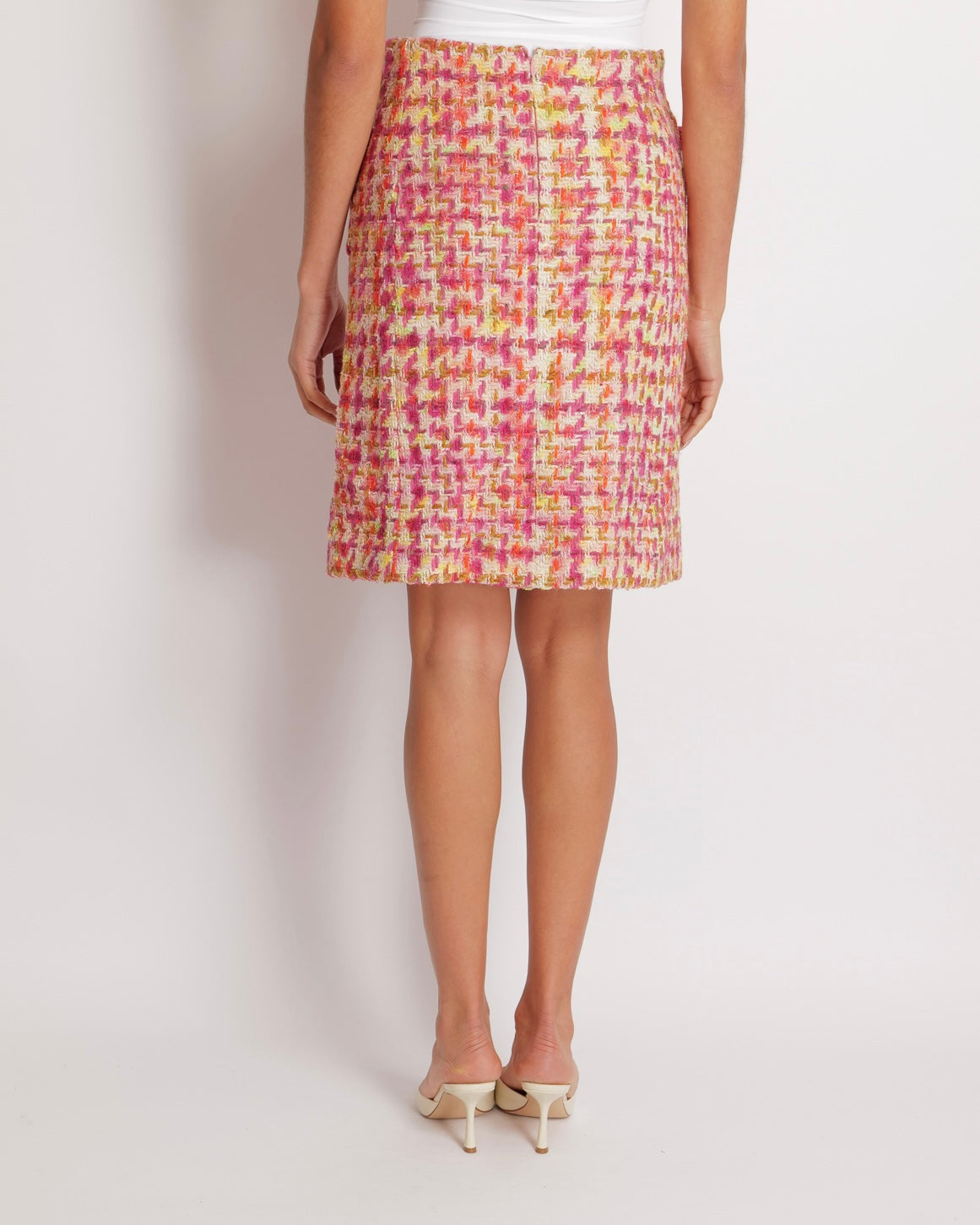 Chanel Métiers d'Art 2020 Tweed Pink and Multi-Colour Midi Skirt with Champagne Gold CC Logo Details Size FR 34 (UK 6)