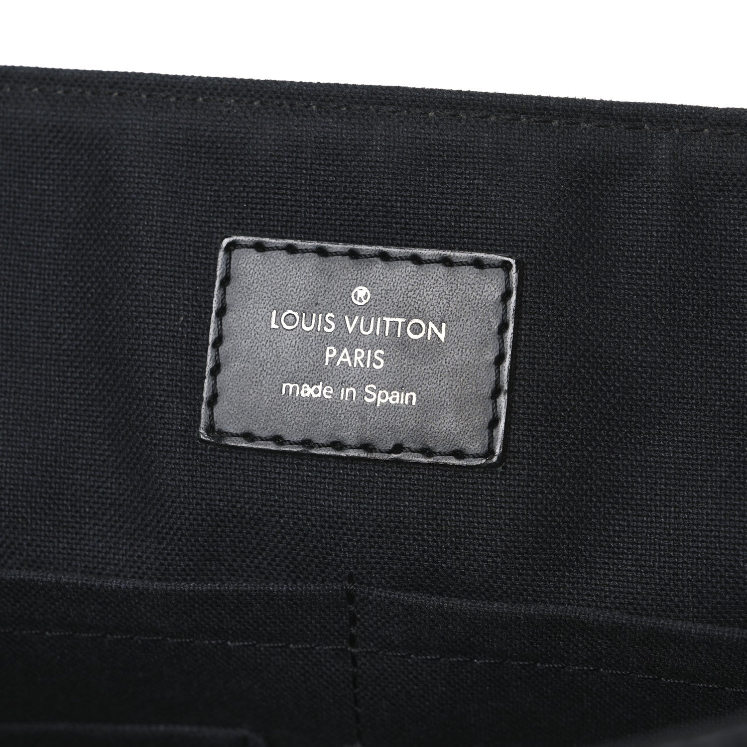 Louis Vuitton Damier Graphite District MM