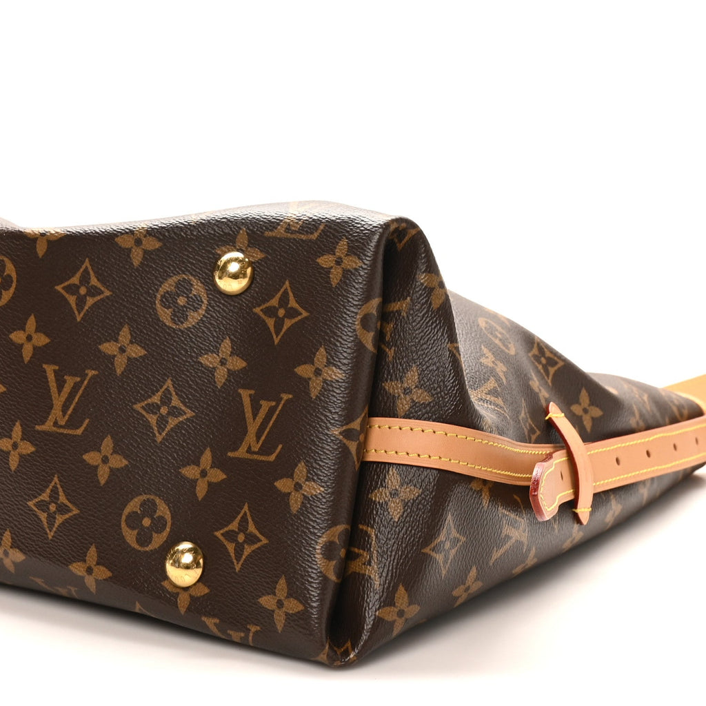 Louis Vuitton Monogram Carryall MM