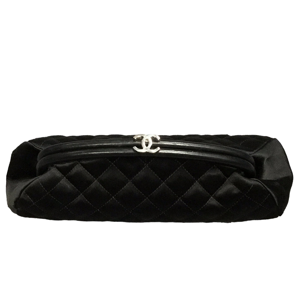 Clutch Luxury Designer By Chanel  Size: Medium