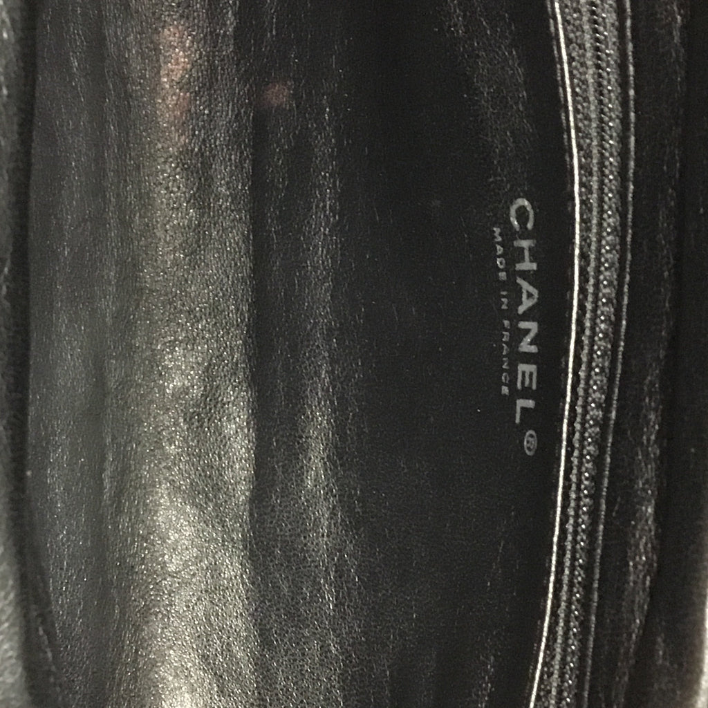 Clutch Luxury Designer By Chanel  Size: Medium