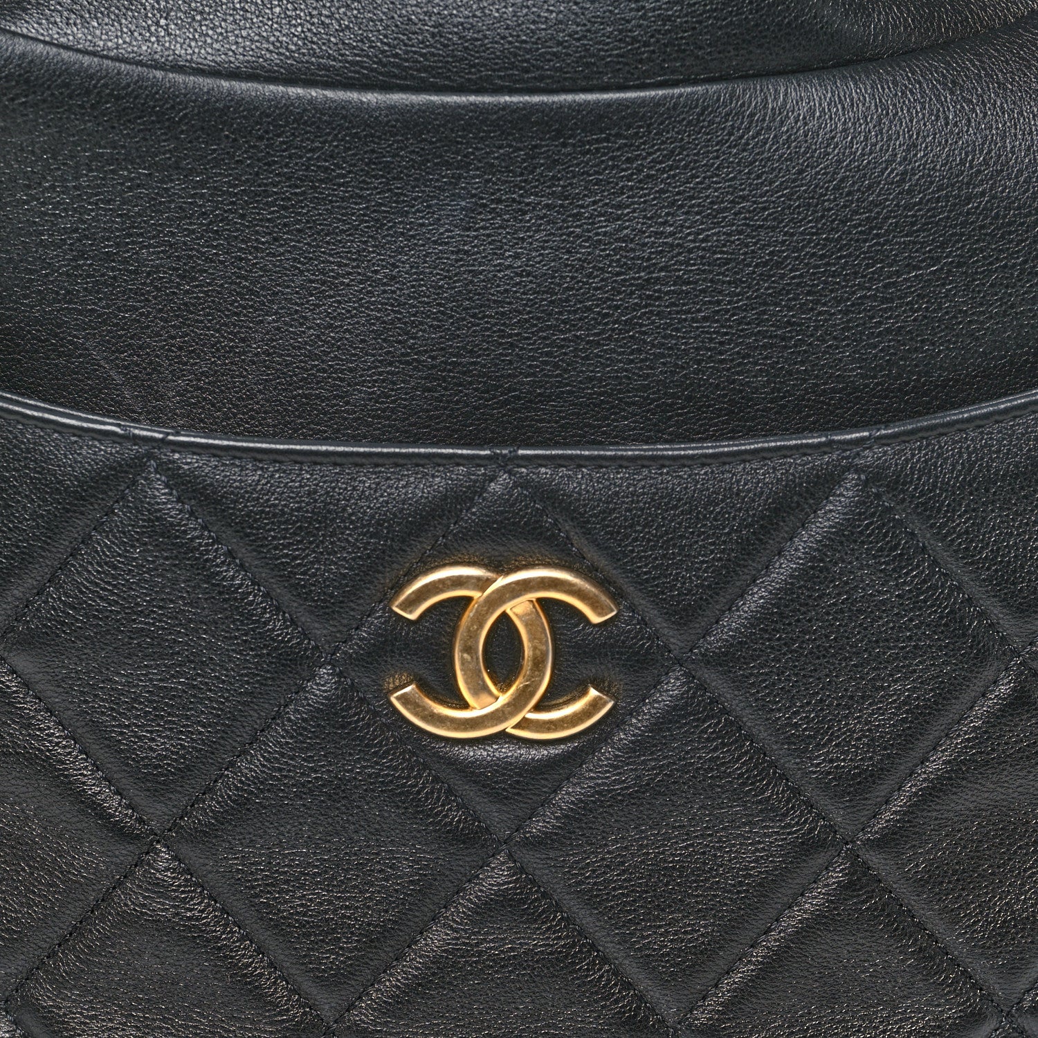 Chanel Calfskin Quilted Close To Me Hobo Black
