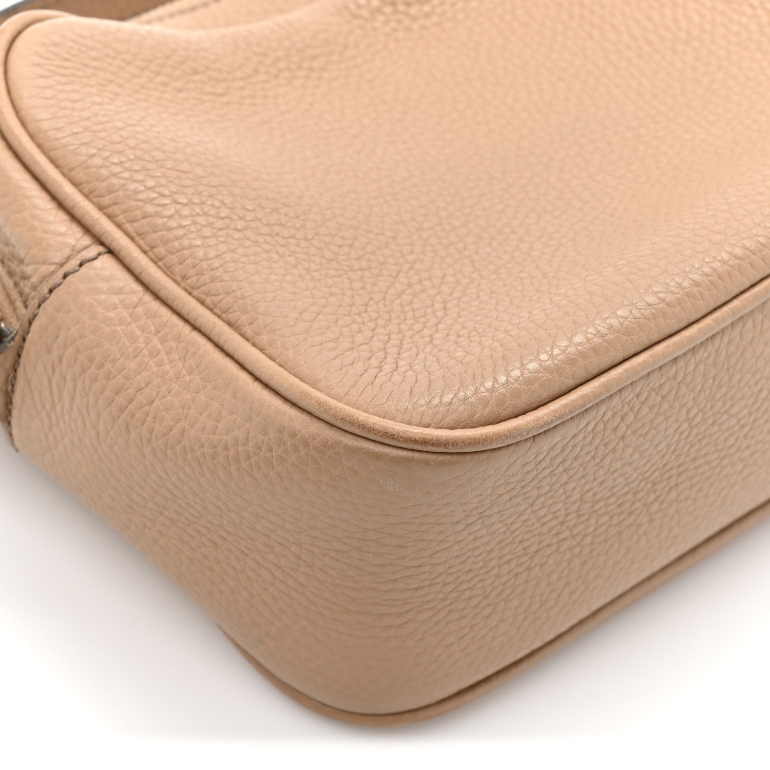 Gucci Pebbled Calfskin Small Soho Disco Bag Rose Beige