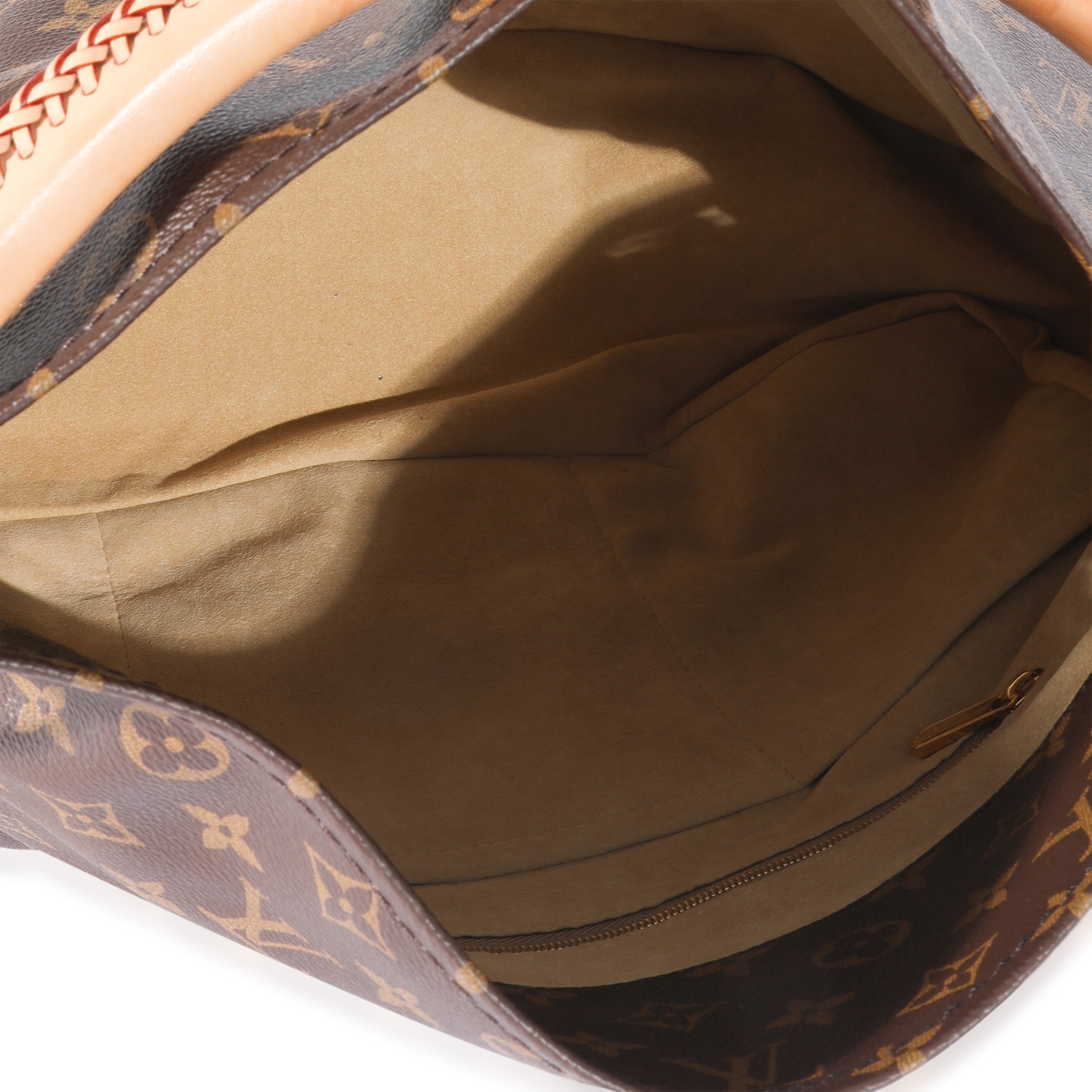 Louis Vuitton Monogram Canvas Artsy MM